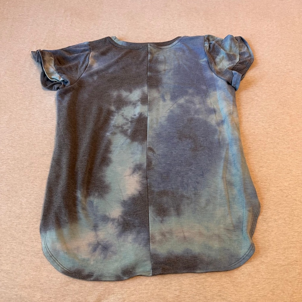 Crown & Ivy Women Blue Grey Tie Dye Tulip Sleeve High Low Top Size M - Picture 6 of 6